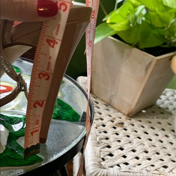 Nine West Women's Beige Strappy Heels. Formal . Cocktail.
Wedding. Barbiecore. - Picture 9 of 9